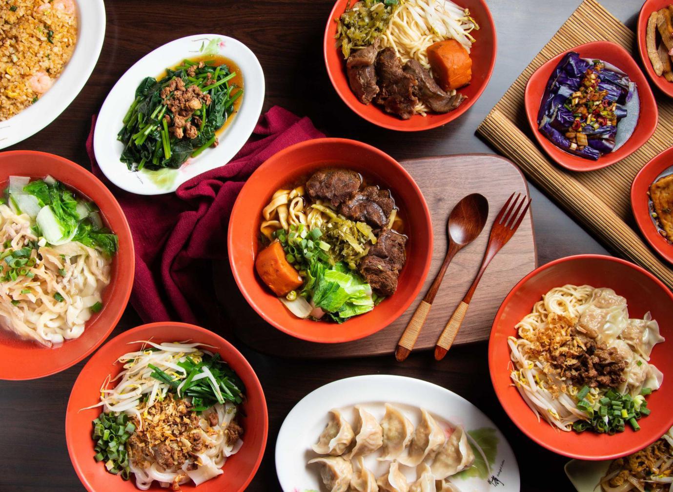 左營必吃牛肉麵推薦！老字號飄香四十年 自製辣小魚乾超涮嘴