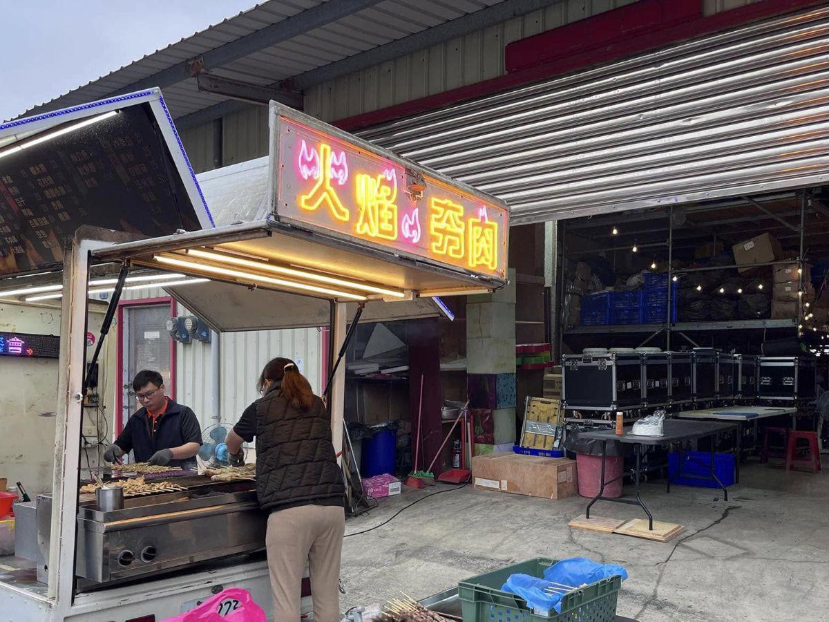 墾丁烤肉派對可以很簡單 屏東燒烤外燴餐車現串現烤 輕鬆嚐美味