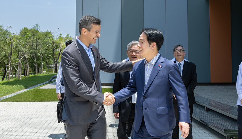 賴清德總統與巴拉圭總統貝尼亞參訪臺南南科　交流高科技產業經驗