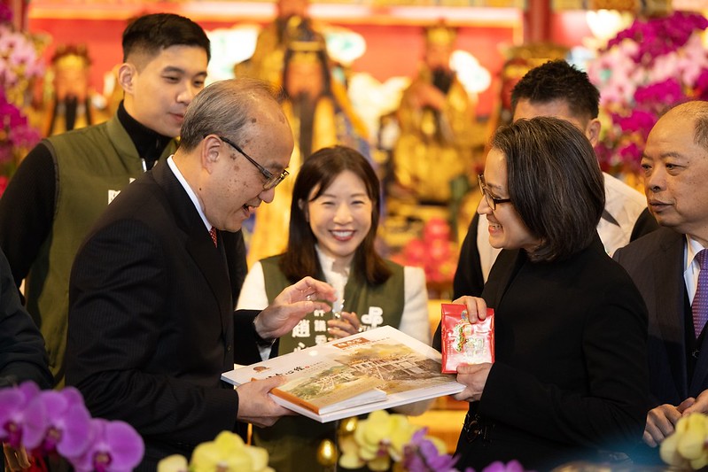 副總統蕭美琴出席木柵指南宮「玉皇聖誕護國祈安禮斗大法會」，祈願風調雨順、國運昌隆