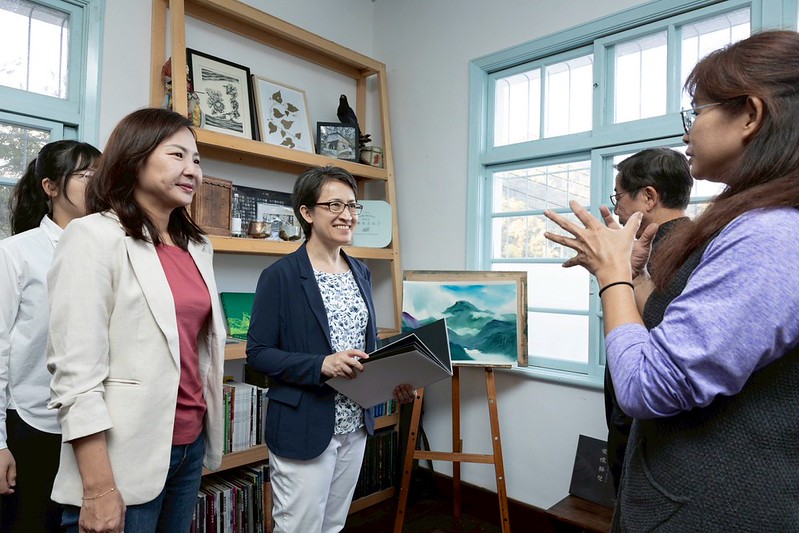 出磺坑從油礦舊鎮到文化再生亮點！蕭美琴副總統盛讚地方文史團隊、盼青年返鄉共同推動新一波地方振興