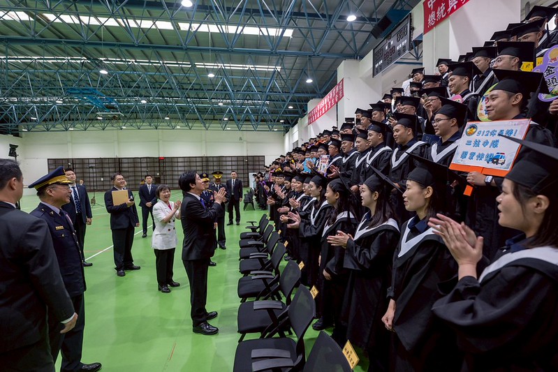 賴清德總統出席警大聯合畢業典禮談掃黑掃毒　期勉畢業生秉持團隊精神與清廉價值攜手維護國家治安