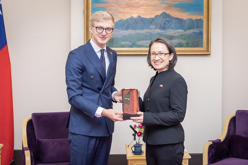 副總統蕭美琴接見愛沙尼亞國防產業訪團，展望未來更多合作機會