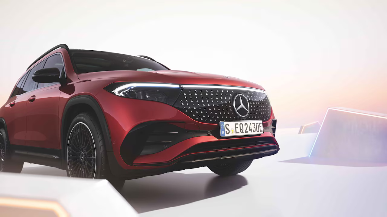 因電池具有起火風險，賓士 Benz 召回 EQB 電動 SUV