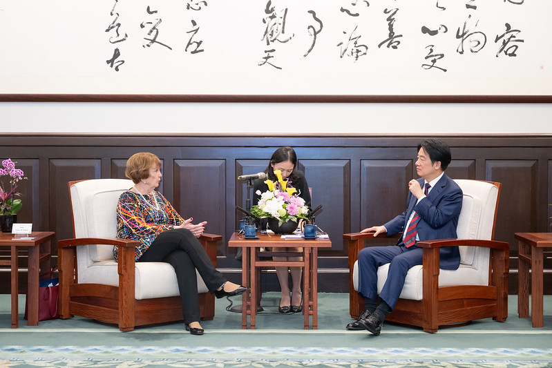 臺灣防衛新篇章　賴清德總統與美國外交政策全國委員會會談　勾勒臺美戰略合作未來及區域和平維護方案
