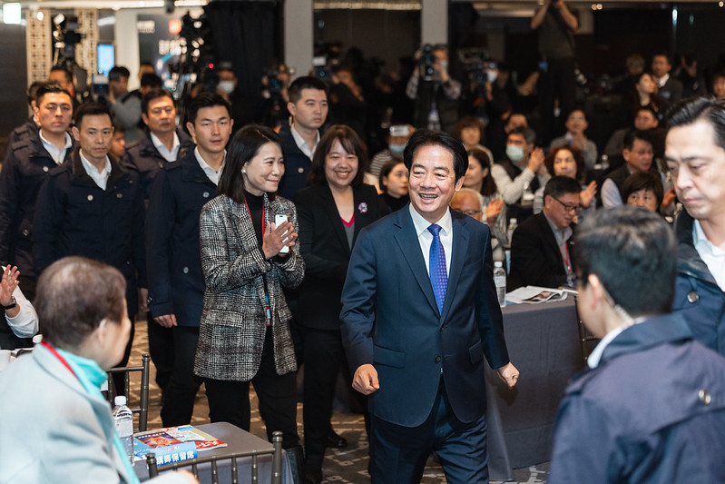 賴清德總統出席2026CWEF天下經濟論壇　提出強化國防、推動AI新十大建設與深化國際經貿合作策略