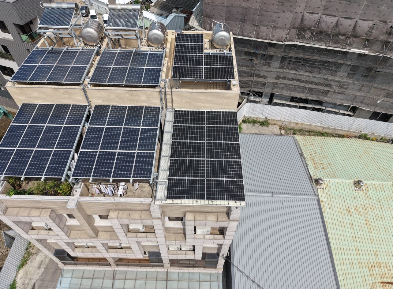 屋頂光電熱！最後倒數！臺中市114年獎勵屋頂設置光電 海線清水庄腳透天厝申請破百件