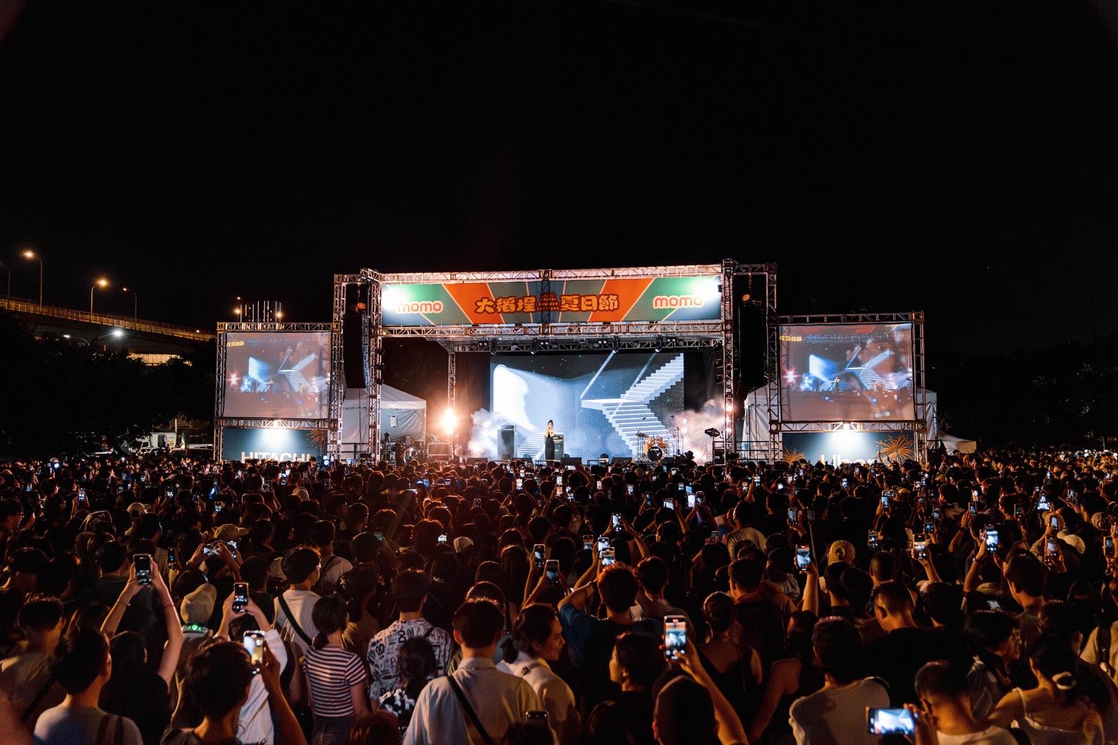 2025大稻埕夏日節壓軸煙火秀綻放夜空 15萬人共賞浪漫告白時刻 商圈經濟熱度翻紅