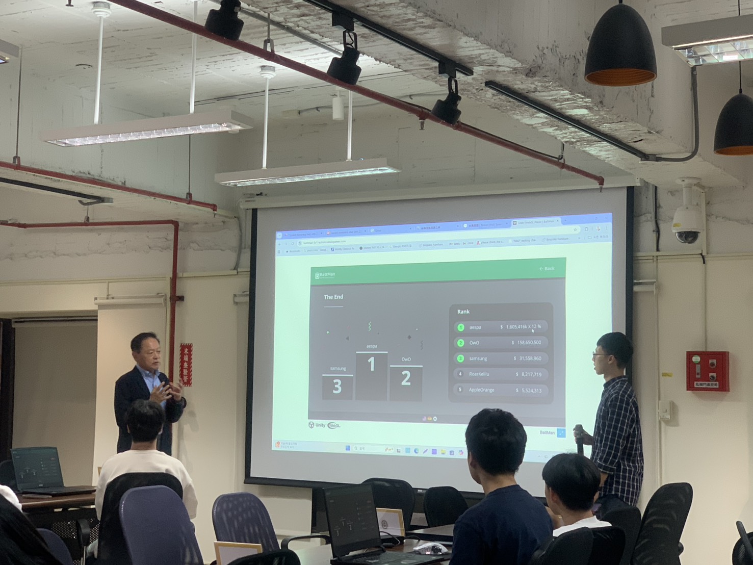 安聖泰教授現場指導！中正大學創新創業基地「BattMan 模擬創業」工作坊學生挑戰市場競爭