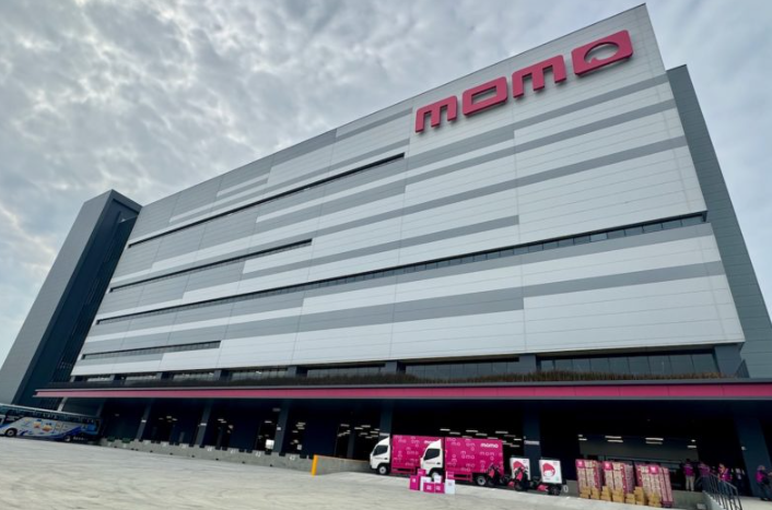 momo重摔三成！補貼燒錢無效　本土電商雙巨頭財報同現3大警訊