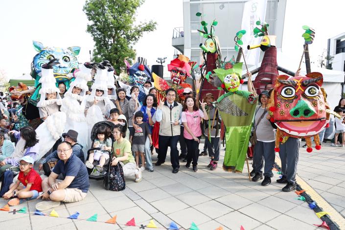 大仙神偶踩街庄頭沸騰　2026台江文化季慶開幕登場　黃偉哲市長力推「內海派對‧庄頭看戲」