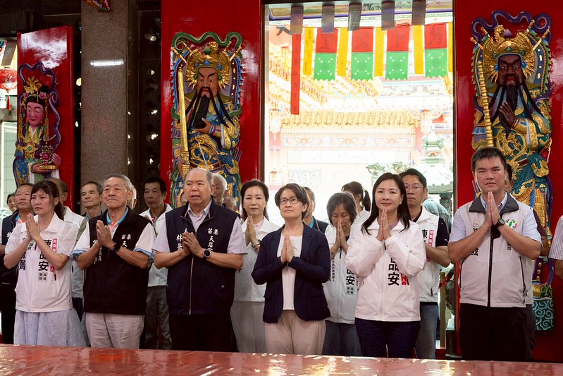 赴苗栗廟宇參拜　蕭美琴副總統關心地方文化與民生