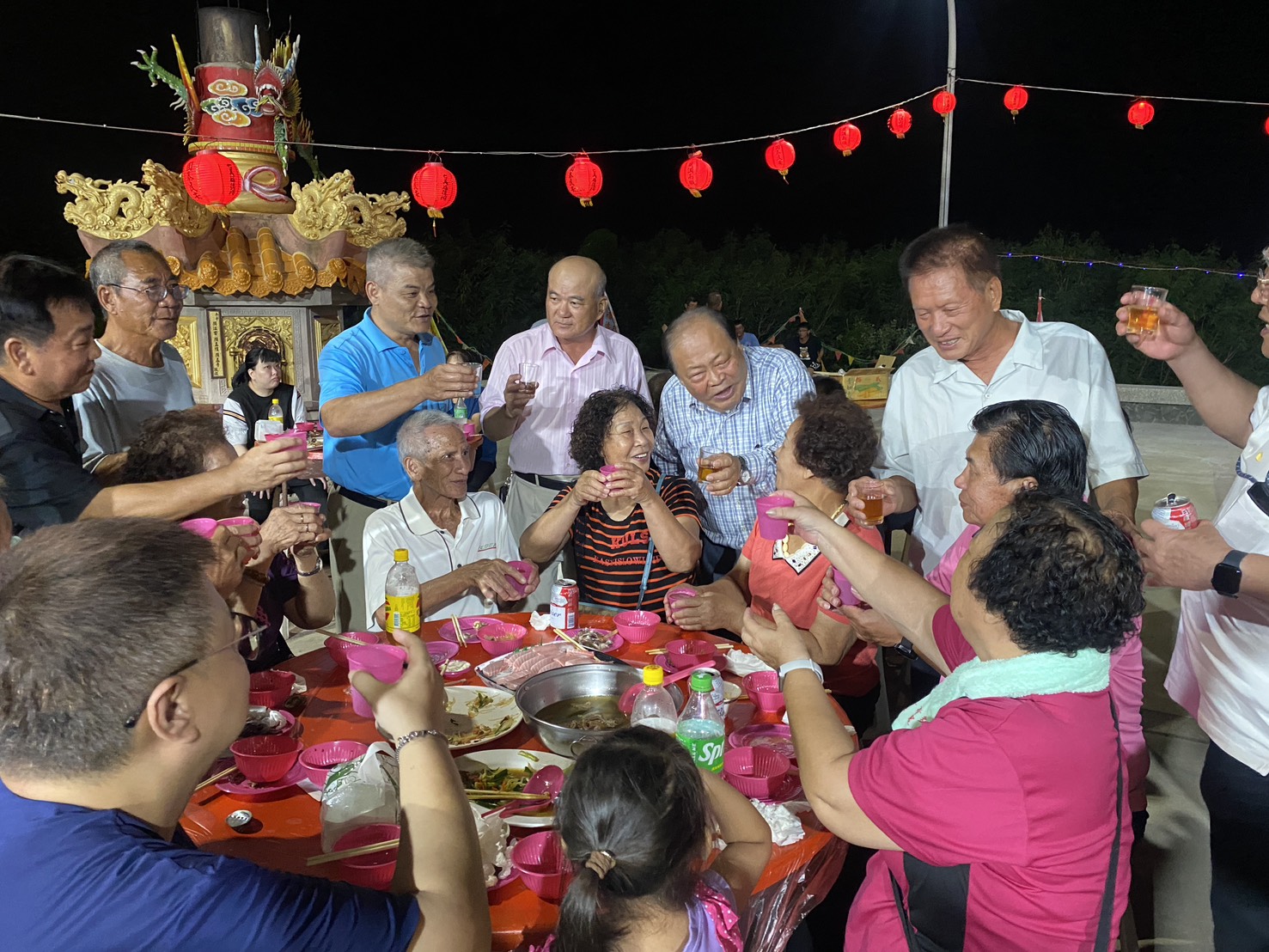 三塊厝福德祠熱鬧登場！澎湖縣長陳光復赴七美關心建設　與鄉親在信仰中共祈平安