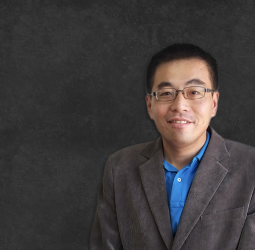 中正大學企管系系主任黃正魁教授專訪：如何運用AI技術全面提升商學管理教育與企業決策效率，推動產學合作落地