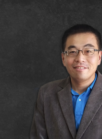 中正大學企管系系主任黃正魁教授專訪：如何運用AI技術全面提升商學管理教育與企業決策效率，推動產學合作落地，首創企管結合AI的專業教學