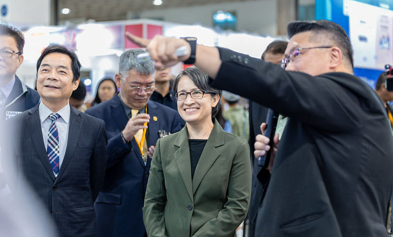 「Secutech 2026第27屆臺北國際安全科技應用博覽會」登場　蕭美琴副總統參觀強調全社會防衛韌性