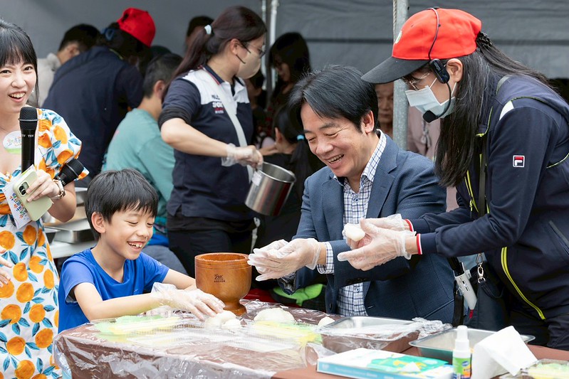 賴清德總統出席凱道農玩節活動　肯定農業部推展食農教育成效　鼓勵國人支持在地農產消費