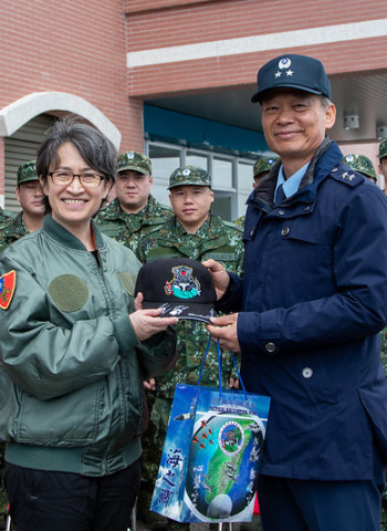 蕭美琴副總統勗勉新竹空軍部隊　感謝官兵全年無休守護國家安全的辛勞