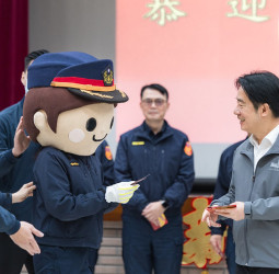 賴清德總統春節慰勉臺北市中正分局警察同仁　肯定全年無休堅守崗位保障人民安居樂業