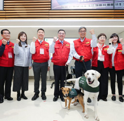 行政院長卓榮泰視察桃園機場邊境檢疫整備　強調「層層守護、關關查驗」全力防堵非洲豬瘟入侵、爭取重返非疫區