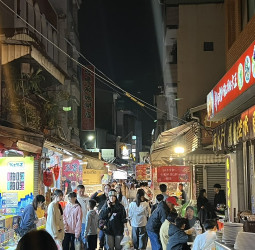 春節臺南觀光回溫超有感　安平老街初三人潮爆量　在地商圈復甦動起來