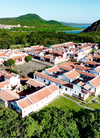 翁嘉賢總幹事分享經營理念，墾丁海濱行旅透過永續旅宿新典範守護文化與生態，提升旅客深度體驗