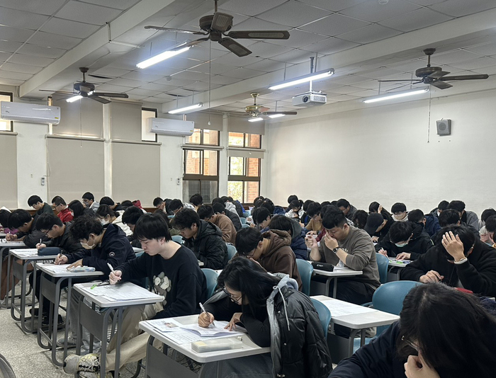 國立中正大學碩士班招生筆試順利完成　6944名考生應試  嘉義與臺北同步登場  3月20日放榜