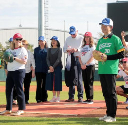 臺南市長黃偉哲歡迎美國少棒隊來訪友誼賽　三級棒球國際交流深化選手國際視野