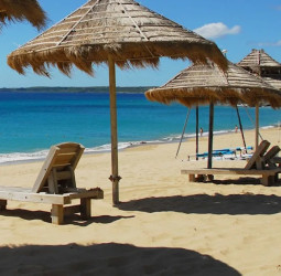 墾丁10年觀光失血623萬人！住房率低迷只剩一家撐過6成　福容大飯店停業整修引發關注、風華酒店搶進