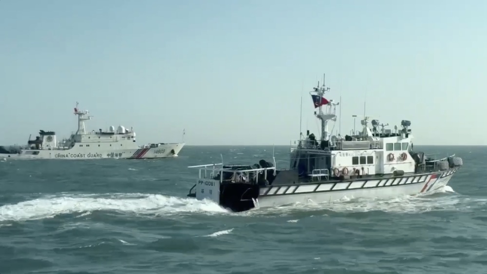 金門海域遭四艘中國海警船侵擾，海巡署頂風浪全力部署並全數驅離