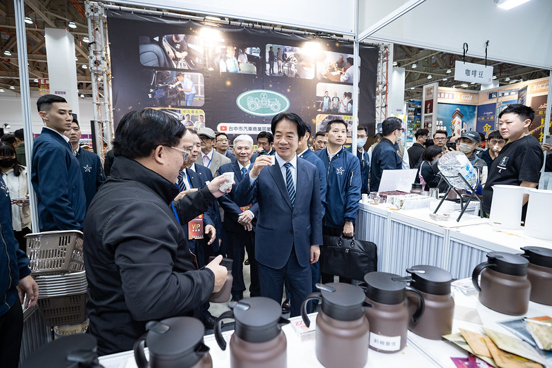 賴清德總統於2026臺中百工百業博覽會開幕典禮強調　不分朝野齊心促進臺灣經濟與國家發展