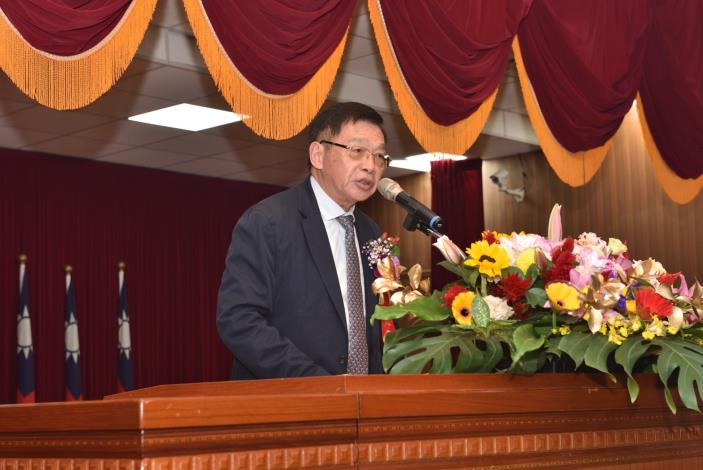臺南市政府警察局舉辦人員異動聯合交接典禮，黃偉哲市長呼籲新任官員全力強化治安與交通管理