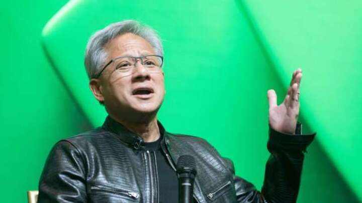 黃仁勳加州親駁Rubin Ultra延遲傳聞　輝達AI基礎設施布局全面擴張　大摩看好營收續創新高