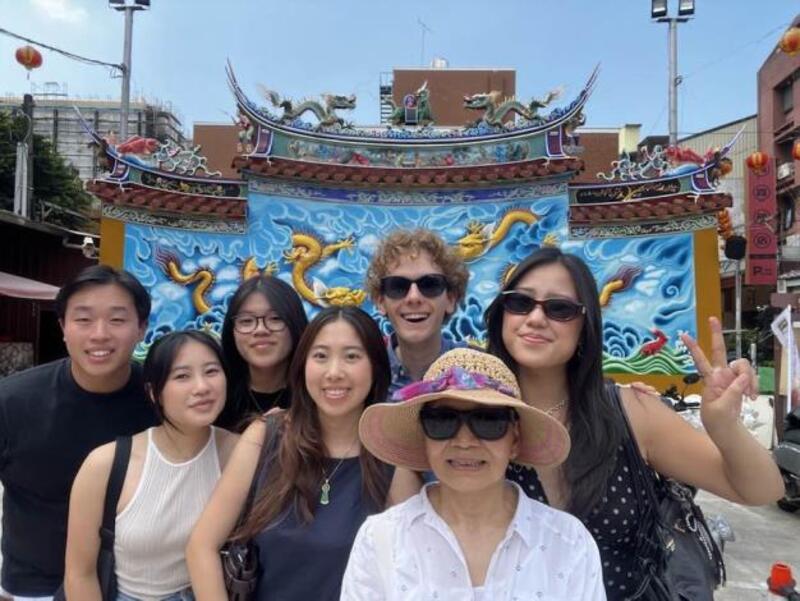 臺南英語城市散步導覽服務 深耕國際旅客友善接待獲好評