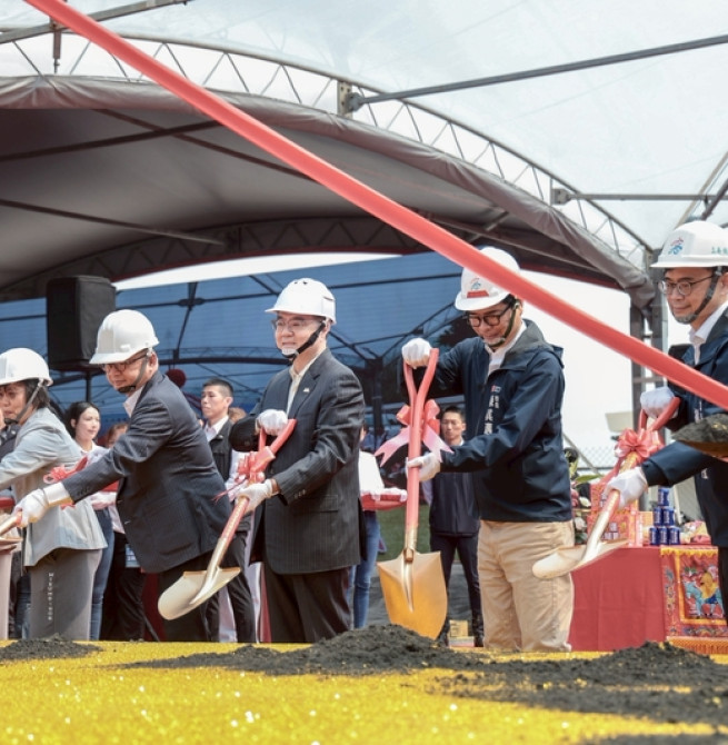 高雄楠梓園區聯外交通整體計畫聯合動土　行政院長卓榮泰指出藉由提升園區對外交通效率與客貨安全分流機制減輕楠梓交流道流量負擔