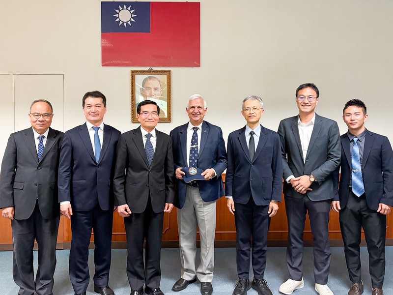 印度國家海事基金會訪海巡署 張忠龍署長接待討論印太海事安全合作與交流策略