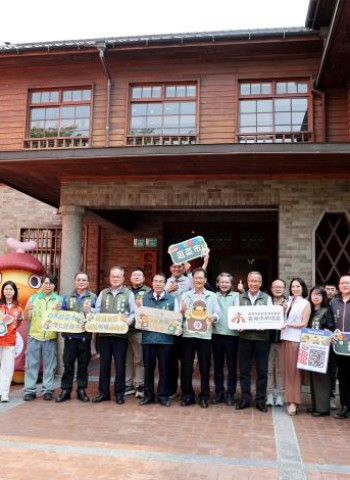 臺南人氣吉祥物菜奇鴨與夜奇鴨進駐愛國婦人會館　藉由古蹟場域展現文創魅力吸引觀光人潮