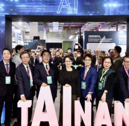 2026智慧城市展亮點，展現臺南市長黃偉哲推動的城市AI創新治理與機器人跨域應用實績